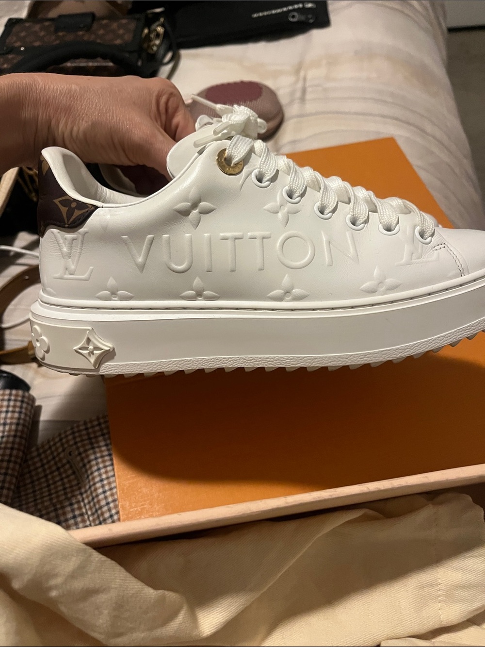 Louis Vuitton White Leather Low-Top Lace-Up Sneakers